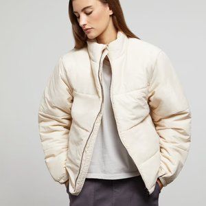 ONIA Lightweight Puffer Jacket - in Swan